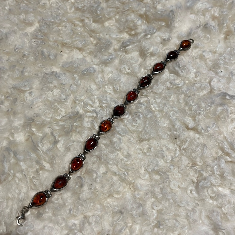 Vintage amber bracelet 7”